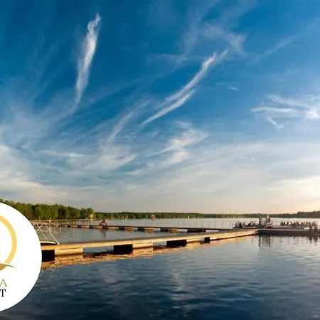 Miedziany شقة تخه